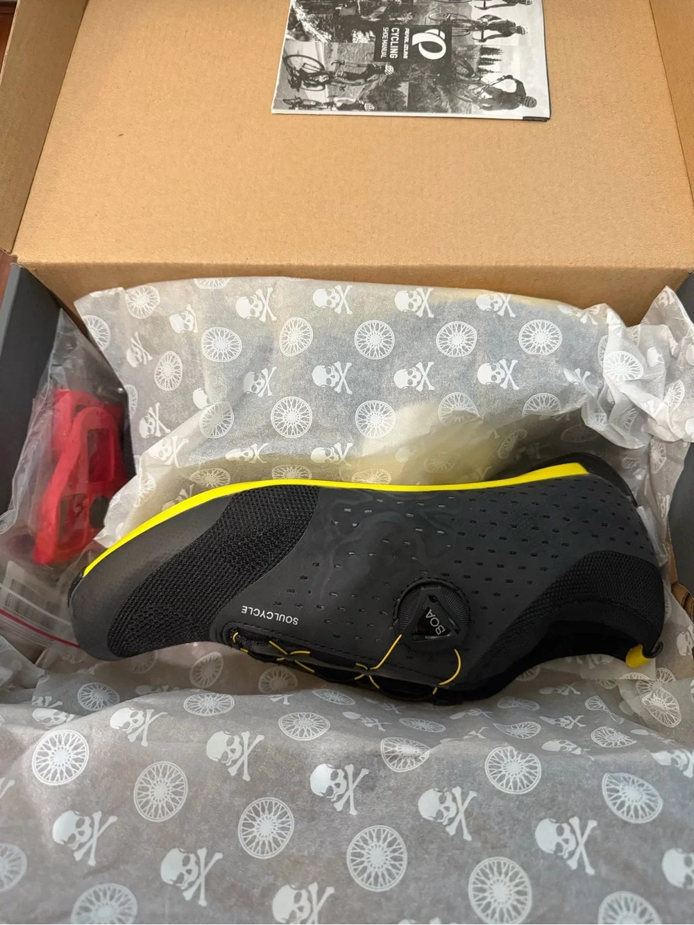 soulcycle Women’s Black Cycling Shoe with Yellow Trim and BOA